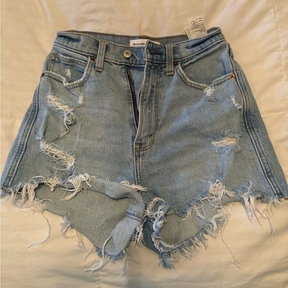 Abercrombie & Fitch Ultra High Rise Mom Short